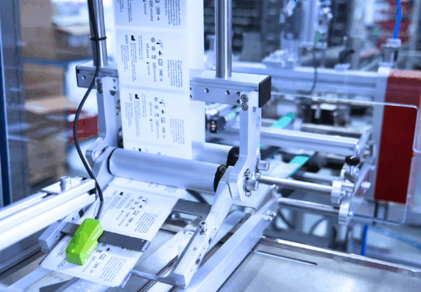 Etykieciarki CAB w praktyce – efektywne rozwiązania dla różnych branż