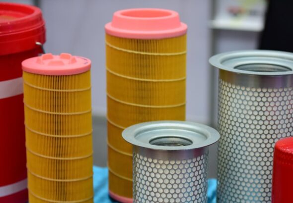 Filtracja w zakładzie przemysłowym – jak uporządkować dobór filtrów do różnych urządzeń?